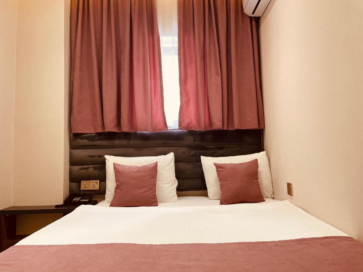Eleven Hotel Baky Esterno foto